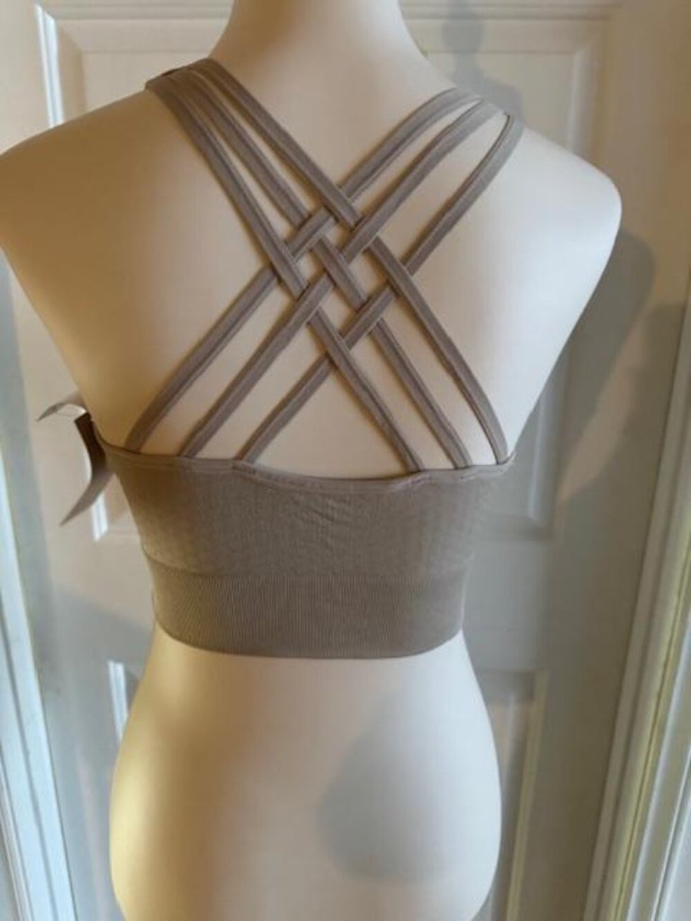 NWT Pro Fit Seamless Sports Bra • Taupe Strappy Back • Moisture Wicking • Sz L - Picture 4 of 5